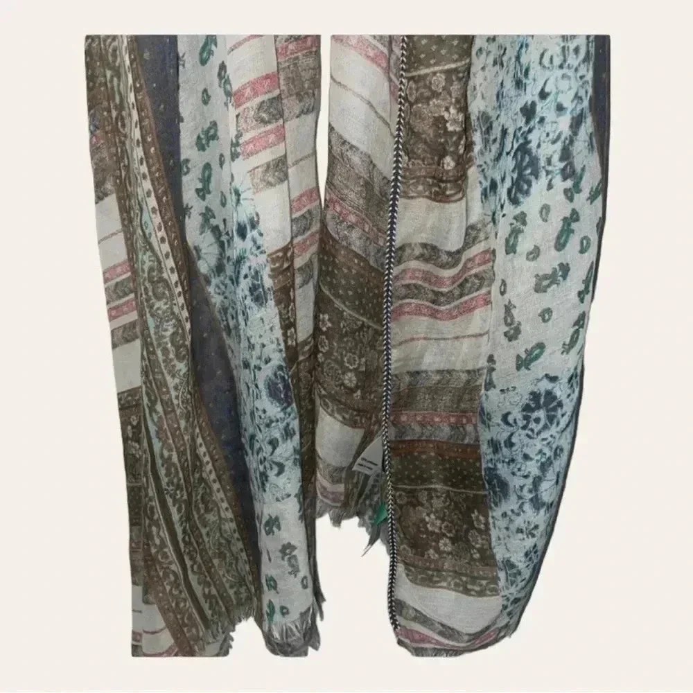 0507. NWT Maurices Fashion Scarf •‎ Patchwork Floral/Striped Print • Pink & Blue